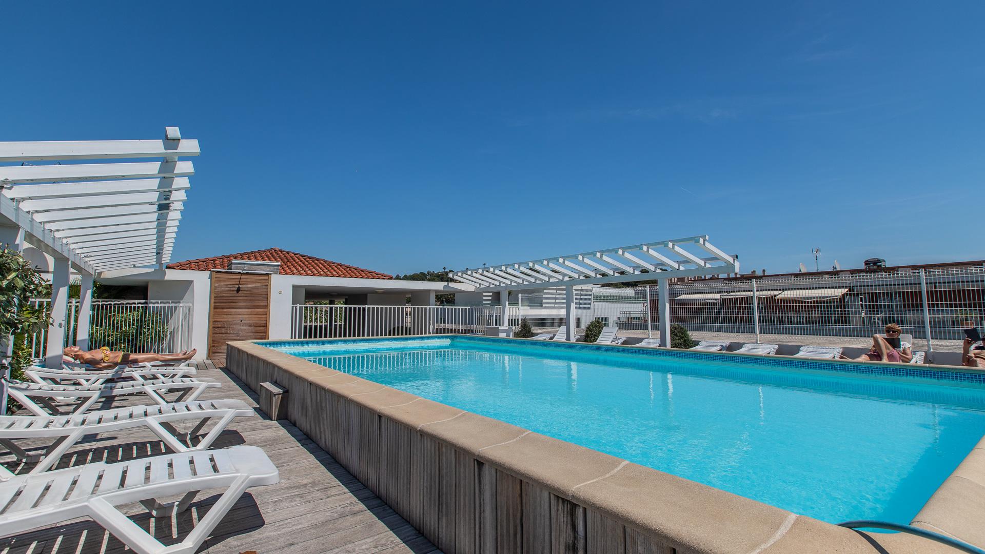 Vacanceole - Residence Le Crystal Cagnes-sur-Mer Bagian luar foto